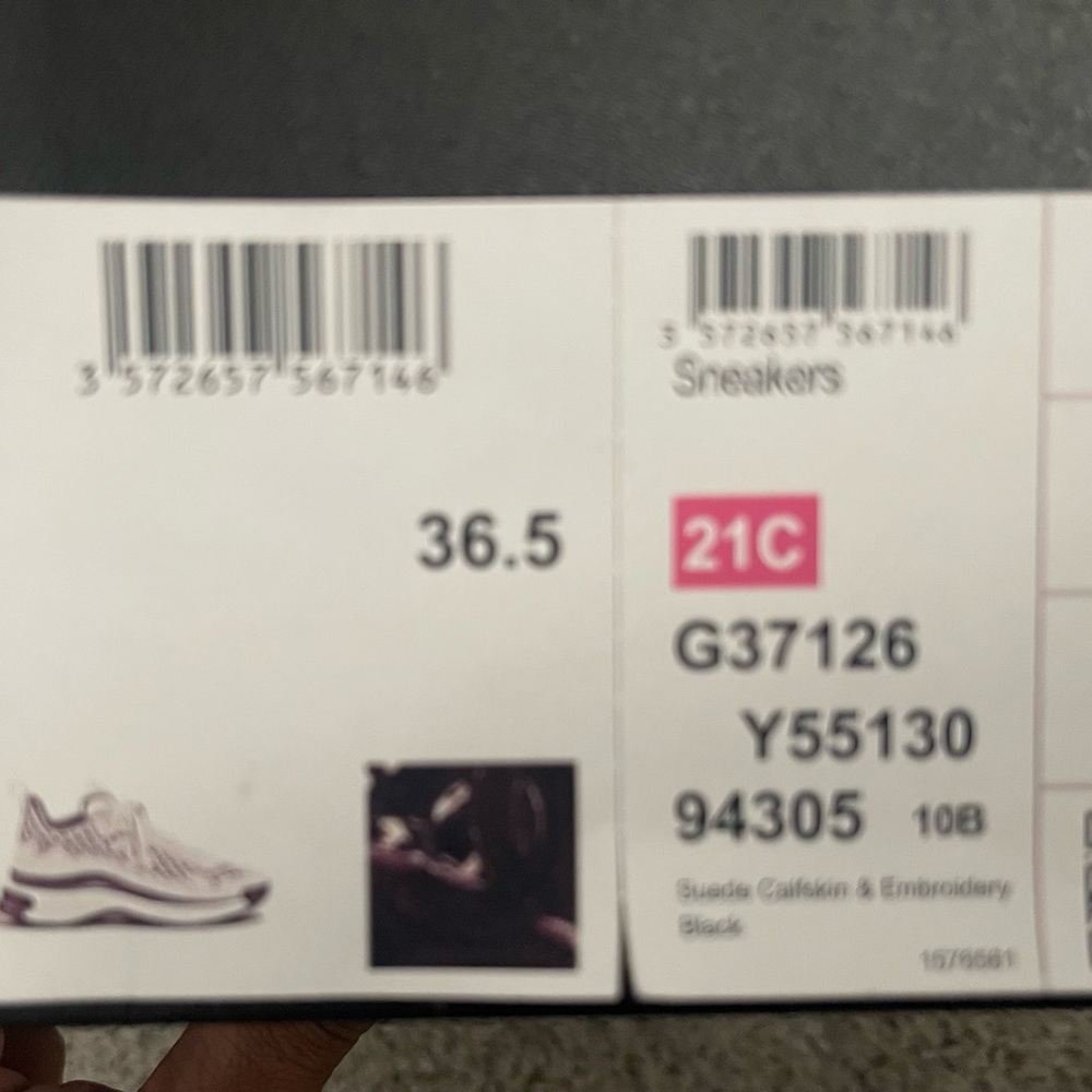 Chanel sneakers - Picture 3 of 7